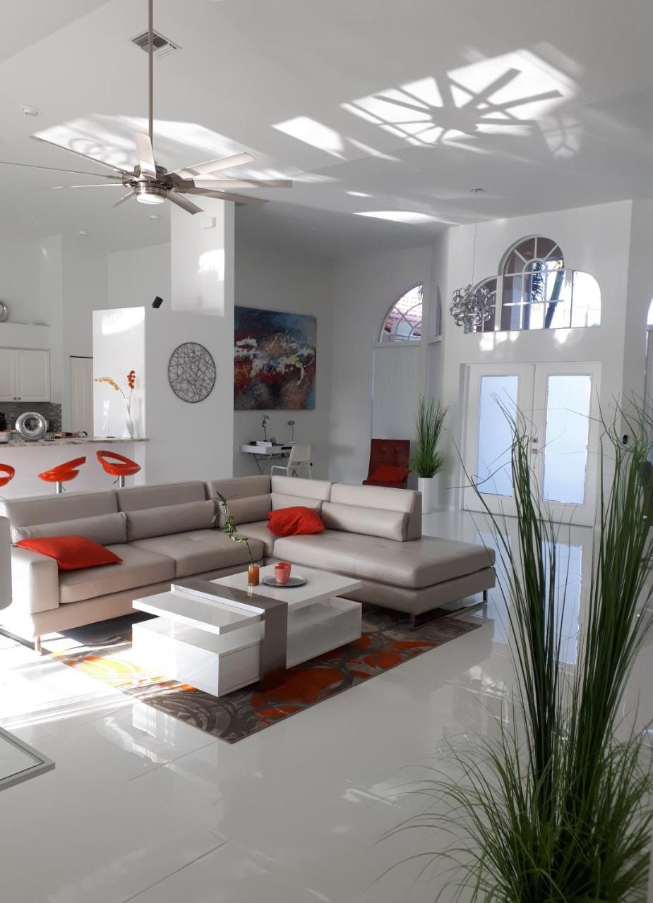 Villa Eyleen เคปคอรัล ภายนอก รูปภาพ